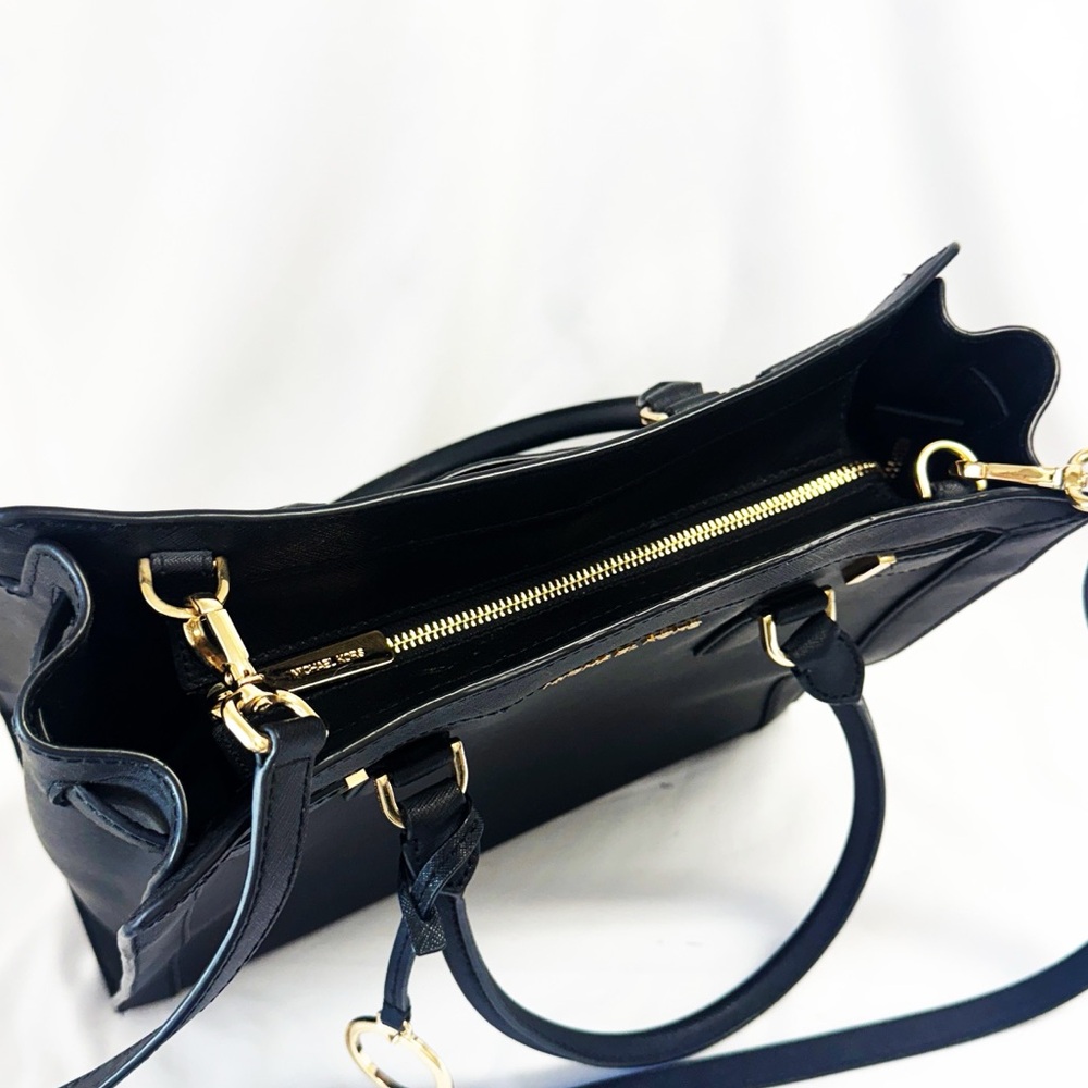 Michael Kors Dillon large saffiano leather satchel/tote bag In Black - Picture 6 of 9